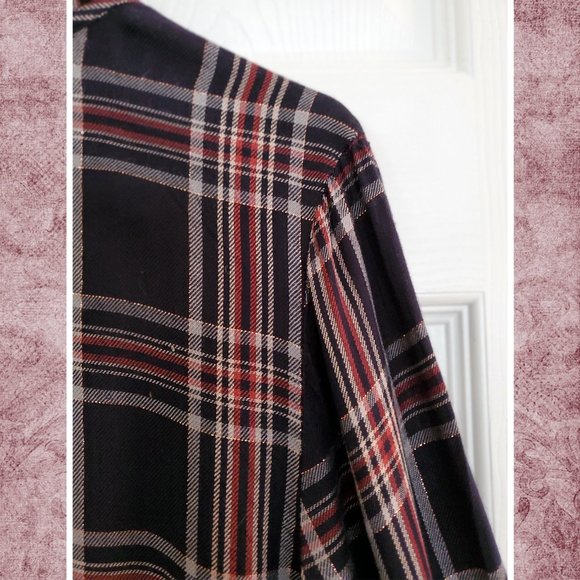 Loft Navy Plaid Blouse LIKE NEW - Picture 6 of 6